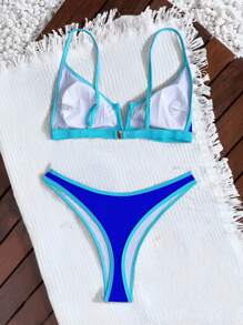 Swim SXY Women's V-Neck Cutout Strap Two-Piece Blue Bikini Set, Contrasting Color Sexy Swimwear Bathing Suit For Summer Beach Vacation - Royal Blue - View 5