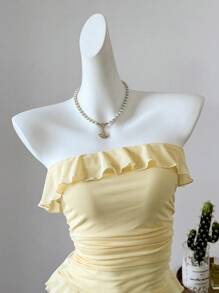 Elamini Sexy Fitted Ruffle Hem Bandeau Women Top - Yellow - View 3
