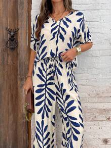 SHEIN Clasi Women Elegant V-Neck Shirt Sleeve Romper & Wide Leg Pants Leaf Print 2 Pieces Set