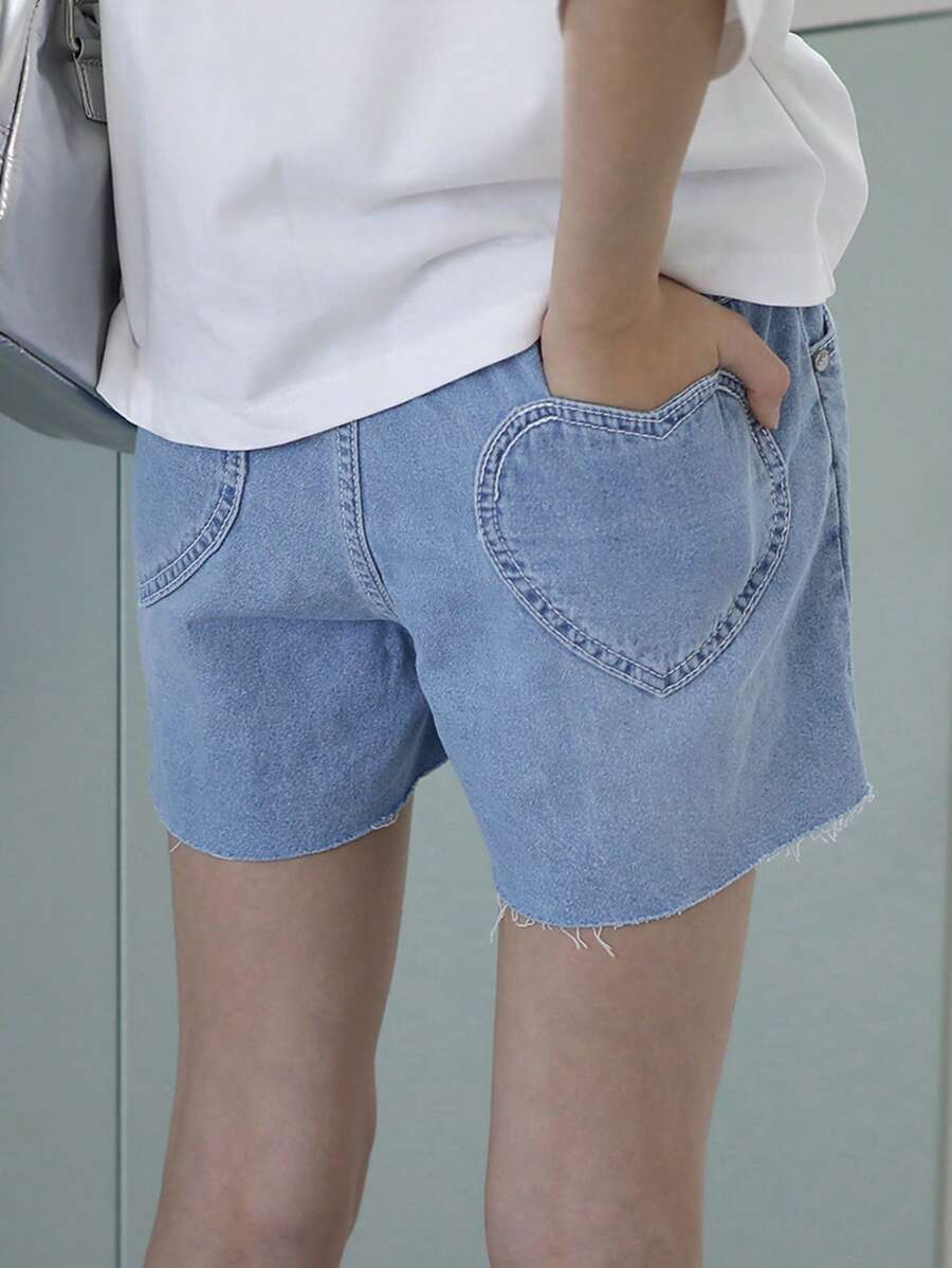 DAZY 青少年女孩心形口袋拼色休闲牛仔短裤，适合夏季、返校服装 - 淺色水洗藍 - 查看 1