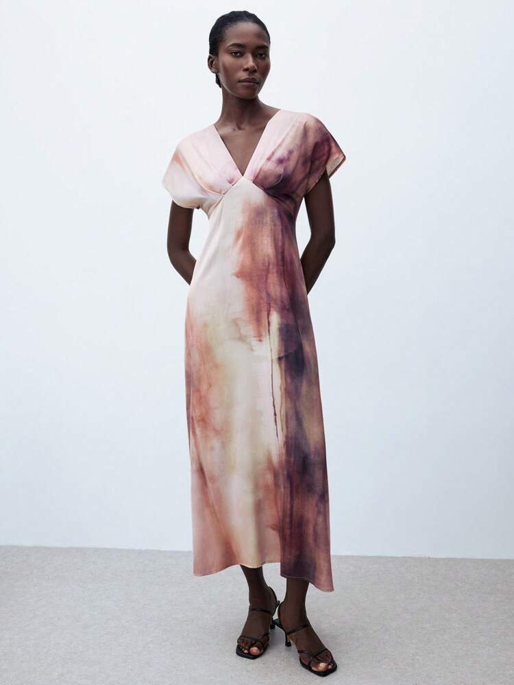 SHEIN Maija Women's Tie Dye Print Asymmetrical Neck Versatile Casual Urban Fashion Summer Dress, Elegant Fitted Waist Design With V-Neck And Gathered Front, Suitable For Concerts And Everyday Wear Women Dresses Elegant Gown Work Summer Dresses Women Clothes Summer Clothes Women Dresses Birthday Elegant And Intellectual Female Wedding Guest Dress Outfit Romantic And Beautiful French Slouchy High-End Sense Of Intelligence And Elegance Old Money Style Cruise Clothing Vacation Wear Elegant And Intellectual Female Wedding Guest Dress Outfit And Beautiful French Slouchy High-End Sense Of Intelligence And Elegance Old Money Style Cruise Clothing Vacation Wear,Dresses For Women Summer Tie Dye Dress Long Dress Silk Dress Tie Dye Maxi Dress,Autumn Outfits For Women, Christmas Women's Clothing