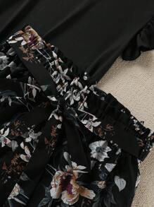 SHEIN LUNE Bộ 2 áo tay bồng màu trơn cỡ lớn và quần short họa tiết hoa, trang phục thường ngày cho kỳ nghỉ hè, trang phục mùa hè 2 món dành cho nữ - màu đen - Xem 5