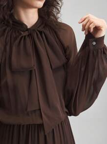 Ontre Vestido primavera/verano de unicolor con cuello anudado, mangas farol y bajo escalonado semitraslúcido, en estilo casual de campo/oficina para citas, de la nueva moda de transición de otoño 2025