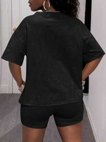 Slaydiva 2025 Summer New Casual Street Light Green Imitation Snowflake Fabric V-Neck Loose T-Shirt + High Waist Slim Cycling Shorts, Suitable For Daily Outings, Music Festivals, Easter, Graduation Season, Fitness, Parties-B