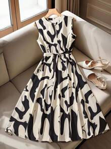Franclia 黑白抽象印花立领无袖系带连衣裙 - 黑與白 - 查看 1