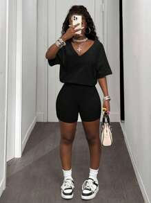 Slaydiva 2025 Summer New Casual Street Light Green Imitation Snowflake Fabric V-Neck Loose T-Shirt + High Waist Slim Cycling Shorts, Suitable For Daily Outings, Music Festivals, Easter, Graduation Season, Fitness, Parties-B