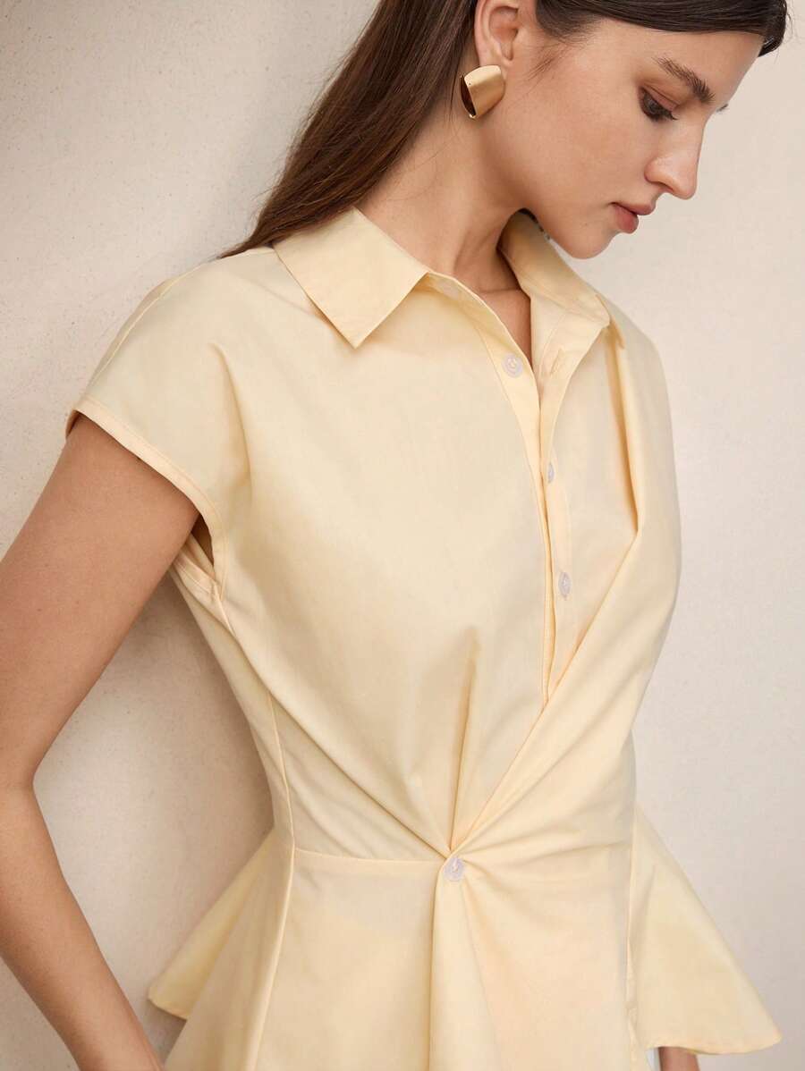 BizChic 2025 年夏季新款奶油黄色翻领前开口不对称下摆设计女式衬衫，商务休闲日常通勤优雅海滩度假适合婚礼宾客、乡村音乐节、早午餐、机场，90 年代复古斯德哥尔摩风格美式风情 - 杏色 - 查看 1