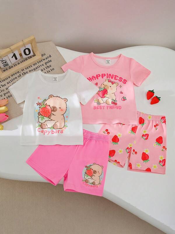 4 pièces Ensemble de pyjama pour bébé fille avec t-shirt à manches courtes en tricot doux et short avec imprimés mignons de capybaras et de fraises. Tenues d'été décontractées et confortables en 2 pièces. Boîte surprise avec adorables chatons. Indispensables pour la rentrée scolaire et l'été pour les petites filles.