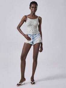 Lumivelle Fashion Rhinestone Decor V-Neck Sleeveless Knitted Top