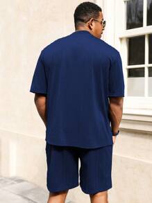Manfinity Homme 2pcs/Set Plus Size Men Summer Solid Color Round Neck Short Sleeve T-Shirt And Shorts Casual Outfit