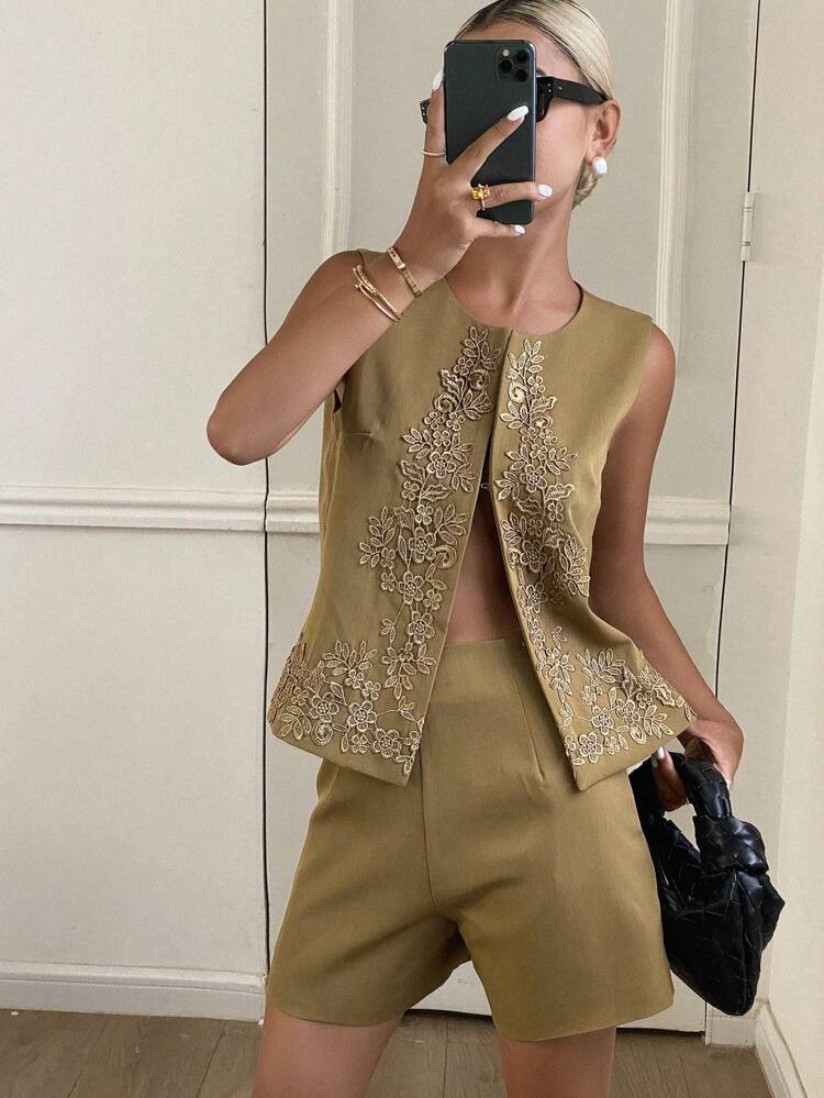 Floral & Leaf Pattern Woven Sleeveless Jacket, Straight Leg Shorts 2pcs Elegant Summer Resort Wear Set For Women,Short Women Sets Carnival