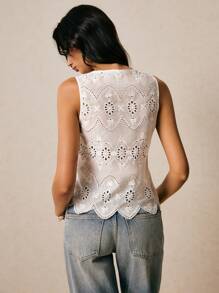 Poéselle Women's White Embroidered  Round Neck Sleeveless Button Front Vest Blouse,Summer Tops,Going Out Tops Women,Cute Summer Top,Vacation Outfits Woman,Old Money