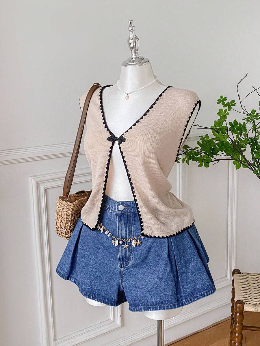 SHEIN EZwear Plus Size Women's Button Design Floral Trim Casual Sweater Knit Vest,Holiday,Summer,Going Out Tops - Khaki - View 1