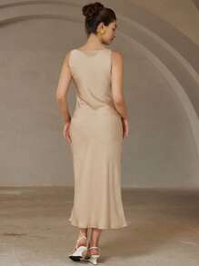 Aveloria Rosie Romantic Italian Style Scoop Neck Sleeveless Cinched Waist Bodycon Dress For Women