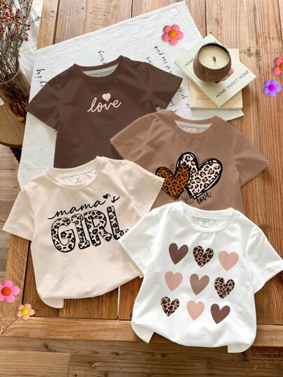 SHEIN 4 件装年轻女孩休闲基本款奶油白色圆领短袖 T 恤，带有复古豹纹、心形和妈妈女孩图案，适合春夏季