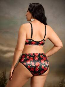 2 件加大码花卉印花钢圈文胸和内裤套装，复古风格蕾丝拼布提升文胸，性感浪漫，适合度假和日常穿着