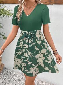 SHEIN Frenchy Váy họa tiết hoa chữ A hai tông màu có đai ở phần trên và phần dưới - màu xanh lá - Xem 3