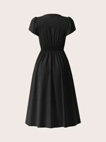 SHEIN Clasi 女式优雅纯色不对称口袋收腰V领喇叭下摆中长连衣裙