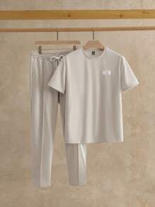 Manfinity NXTstreet Men's Short Sleeve Plain T-Shirt And Pants Casual Two-Piece Set With Patched, Summer Outfit, Couple Things