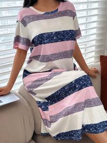 SHEIN Robe de nuit décontractée à col rond et manches courtes, rayures colorées pour femmes