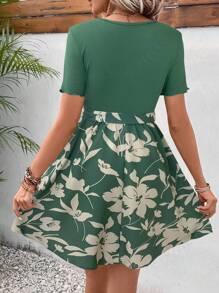 SHEIN Frenchy Váy họa tiết hoa chữ A hai tông màu có đai ở phần trên và phần dưới - màu xanh lá - Xem 2