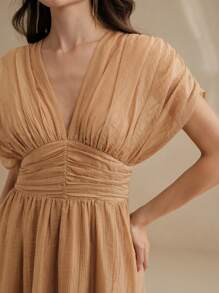 Anewsta 女式 V 领荷叶边肩袖收腰连衣裙，海滩度假装，春夏 - 摩卡棕 - 查看 5