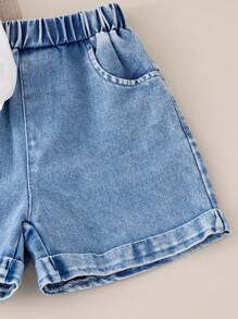 SHEIN Genkimix Kids 2pcs/Set Girls Young Girl Casual Cute Solid Color Top & Denim Pocket Shorts Set, Summer