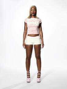 SUMWON WOMEN High Impact Graphic Statement Top Summer Workout Dance Studio Ruched Side Crop Exercise Activewear - Pink - View 3