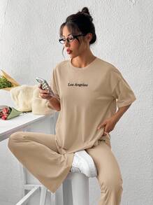 SHEIN EZwear 字母刺绣短袖上衣和喇叭裤夏季休闲装 - 卡其色 - 查看 3