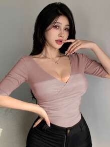 Joudiya 女士性感修身深V领不对称扭结露脐短袖T恤，夏季外出上衣 - 粉色 - 查看 6