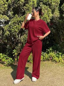 SHEIN EZwear 针织纹理宽松T恤和裤子休闲套装，夏季 - 酒紅色 - 查看 4