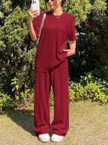 SHEIN EZwear 针织纹理宽松T恤和裤子休闲套装，夏季 - 酒紅色 - 查看 3