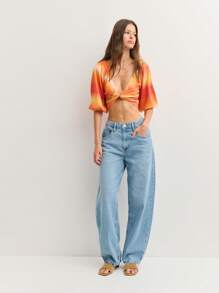 Nöista Ombre Tie-Dye Crop Top With Puff Sleeves And A Flattering Twist Front. Vibrant And Bold For Summer Outfits, 4th Of July Looks, Or São João Parties. - Orange - View 3