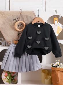 SHEIN 2pcs/Set Young Girl' Sweatshirt Top And Heart Decor Pleated Skirt Set, Spring Autumn Chic Outfits For Autumn/Winter