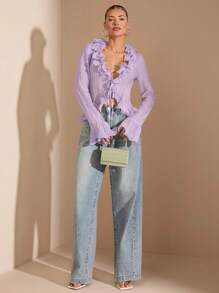 SHEIN BAE Damen Elegante Leichte Bluse mit tiefem V-Ausschnitt, Rüschensaum und Langarm für den frühen Frühling, geeignet für romantische Dates, Treffen mit Freundinnen, Frühlingsausflüge und Partyevents