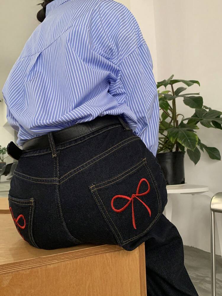 Women's Casual Flared Korean Style Bow Embroidery Jeans