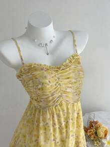 SHEIN Unity Women's Casual Vacation Versatile Fashion Tie Dye Rose Ditsy Floral Ruched Strap Mini Dress, Spring/Summer - Yellow - View 3