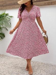 SHEIN Frenchy 加大码教师服装，布里奇顿 V 领全印花夏季短袖连衣裙 - 玫紅色 - 查看 2
