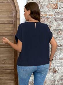 SHEIN LUNE Blusa de verano de unicolor con nudo delantero, talla grande, estilo casual de vacaciones, color azul marino - Azul Marino - Ver 6