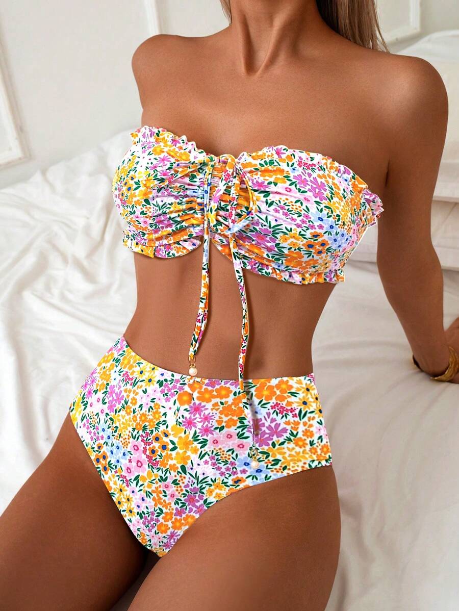SHEIN Swim 女士夏季海滩度假新款可爱露肩荷叶边碎花比基尼套装，搭配精致珍珠吊坠抽绳领带 - 彩色 - 查看 1