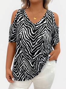 SHEIN CURVE+ Plus Size Women's Off-Shoulder Short Sleeve Casual Fashion Zebra Print T-Shirt