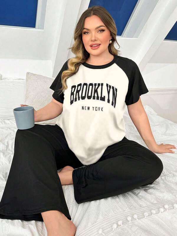 Plus Size Women Color Block Raglan Sleeve Slogan Print T-Shirt And Pants Casual Home Outfit Set