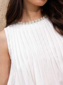 GENKIRA Pleated High-End Stylish Rhinestone Collar Detail Sleeveless Loose Fit Casual Versatile Blouse For Women - White - View 2