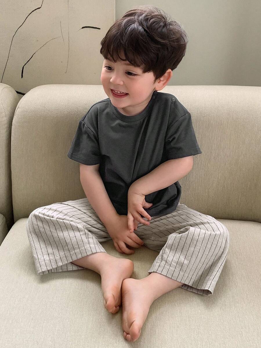 Hapijoa 幼儿/婴儿男童纯色圆领休闲T恤和条纹休闲裤家居服