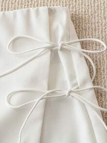 SHEIN PETITE 2 件套女士纯色无袖上衣和短裤套装，简约风格 - 白色 - 查看 4