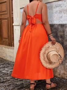 SHEIN Clasi 大码休闲纯色扭纹镂空系带露背吊带连衣裙