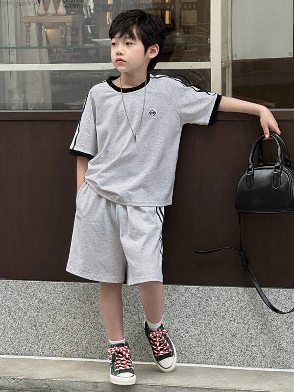 DAZY Set 2 buc tricou casual cu dungi de vară și pantaloni scurți lejeri pentru băieți mari
