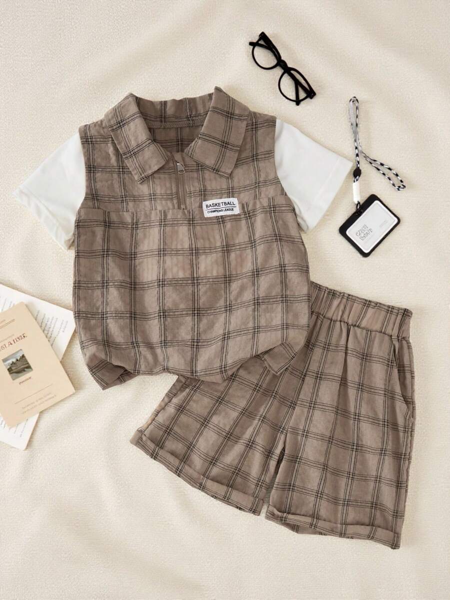 SHEIN Explorewe 2 Peças Conjunto de Camisa Xadrez e Shorts Xadrez para Meninos Jovens - Café - Visão 1
