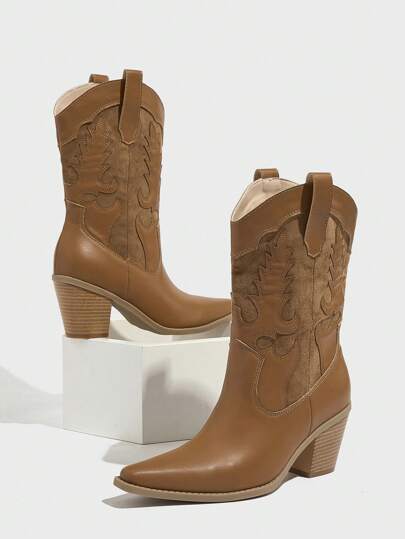 Daringsoles Botas de estilo occidental bordadas con punta puntiaguda y tacón ancho para mujer, longitud al tobillo, color beige, para otoño/invierno