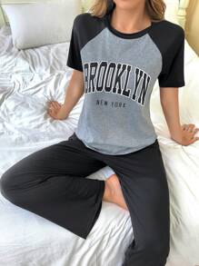 SHEIN 撞色标语印花插肩短袖家居服上衣和短裤两件套 - 彩色 - 查看 1